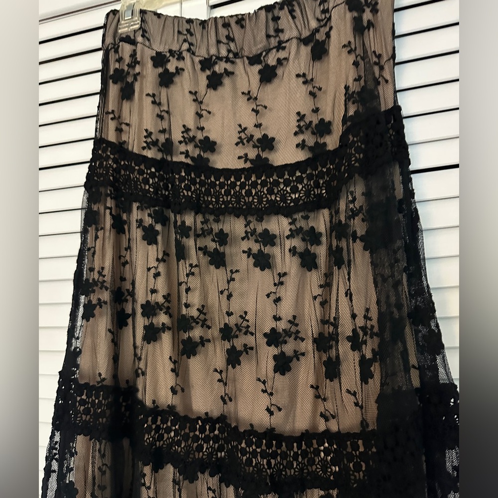 Alberto Makali Black Floral Lace Maxi Skirt SZ: XS